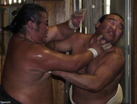 Kosei trains with stablemate Takamisakari (c. 2012)