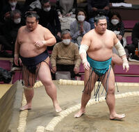 Kotoyusho defeats Chiyoarashi (c. 2022)