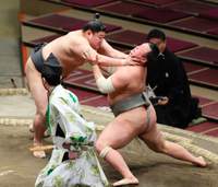 Tennozan battles Abi (c. 2021)