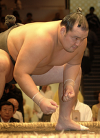 Kotoyutaka during his time in the unsalaried ranks (c. 2008)