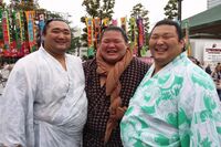 Horyuyama with stablemates Irie and Fujiazuma (c. 2015)