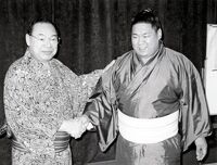 Ohinode after promotion to Juryo (c. 1996)