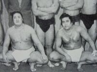 Misogidori with stablemate, future Yokozuna Kitanofuji