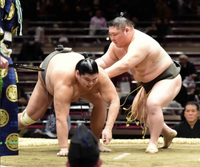 Tochihiryu slaps down and defeats Ikegawa (c. 2019)