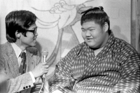 Wakayashima is interviewed after the jonidan yusho (c. 1978)