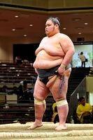 Isamizuki prepares for his upcoming match (c. 2011)