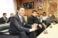 Takakento gets recruited into Takanohana stable (c. 2014)