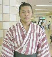 Ogurayama at the hall of the Ryogoku Kokugikan (c. 2005)