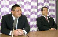 Kitakachidoki becomes the new Isenoumi Oyakata (c. 2011)