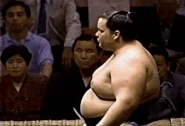 SunahamaUnsalaried.gif (4.05 MB) Sunahama during his time in makushita (c. 1995)
