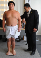 Narutaki gets measured upon joining sumo (c. 2016)