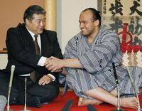 Osunaarashi after promotion to Juryo (c. 2013)