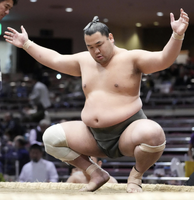 Kanpuzan prepares for his upcoming match (c. 2023)