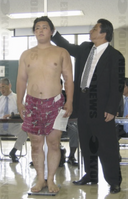 Mizuguchi gets measured upon joining professional sumo (c. 2004)