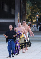 Katsuyuki accompanies Hoshoryu's dohyo-iri (c. 2025)