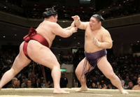 Tochiryu pushes out and defeats Takanosho (c. 2018)