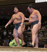 Sasakiyama defeats the future Oho (c. 2018)