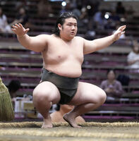 Nagamura prepares for his upcoming match (c. 2023)