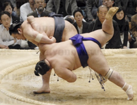 Jumonji throws and defeats Ushiomaru (c. 2007)