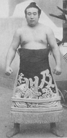 Oikawa with his kesho-mawashi