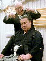 Masumeidai's retirement ceremony (c. 2011)