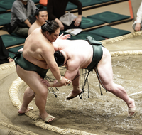 Kaisho pushes out and defeats Daishomaru (c. 2022)