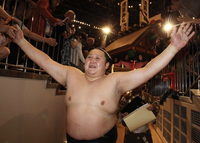 Kyokutenho after winning his first Yusho (c. 2012)