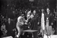 Kotozakura wins his third Yusho (c. 1972)