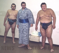 Orora with fellow Russian rikishi, Roho and Hakurozan (c. 2002)