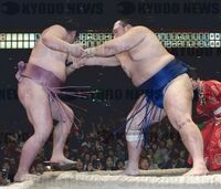Iwakiyama defeats Gojoro to win the Juryo Yusho (c. 2002)