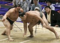 Isobe defeats Yamasaki to the win the Makushita Yusho (c. 2007)