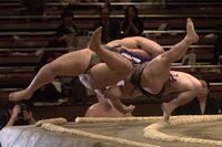 Tochitsubasa defeats Kizenryu by Utchari (c. 2010)