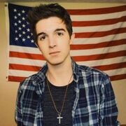 Hunter Avallone Franchise: Youtube Status: STARTER