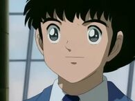 Tsubasa yendo al campamento en Alemania.