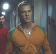 Alan Ritchson (outfit 2) Smallville (2001-11)