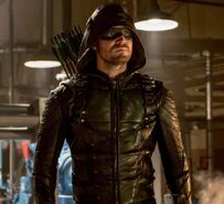 Stephen Amell Arrowverse (2012-20)