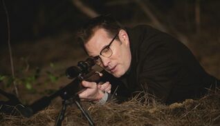 Heroes-Jack-Coleman-as-Noah-Bennet-26-1-10-kc