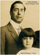 Branyas Morera (aged seven) with her father in 1914
