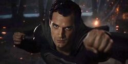 Henry Cavill's first words after his return as Superman are about Snyder,  the suit, and more - Meristation