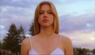 Adrianne Palicki Smallville (Lindsey Harrison) (2004)