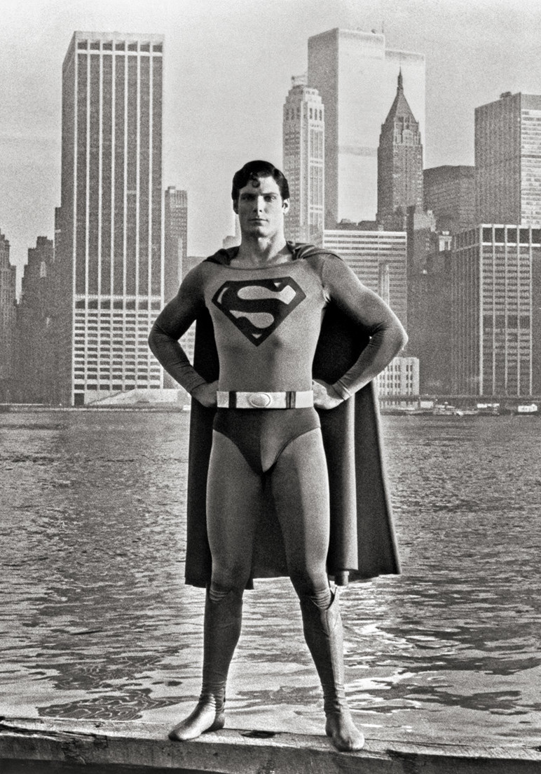 Iconic Superman screen test that started it all! Christopher Reeve  auditions for Superman in 1977 and even with black shoe polish in his…