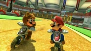 Mario e Mario Tanooki