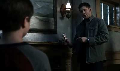 Dean tries to convince an unsympathetic Jesse to re-size Cass.