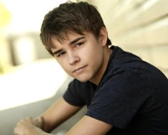 Dylan-Everett-imdb-33.jpg (70 KB)