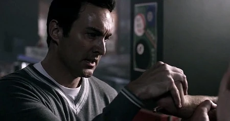 Jack takes on a rude bar patron and ends the fight quickly.