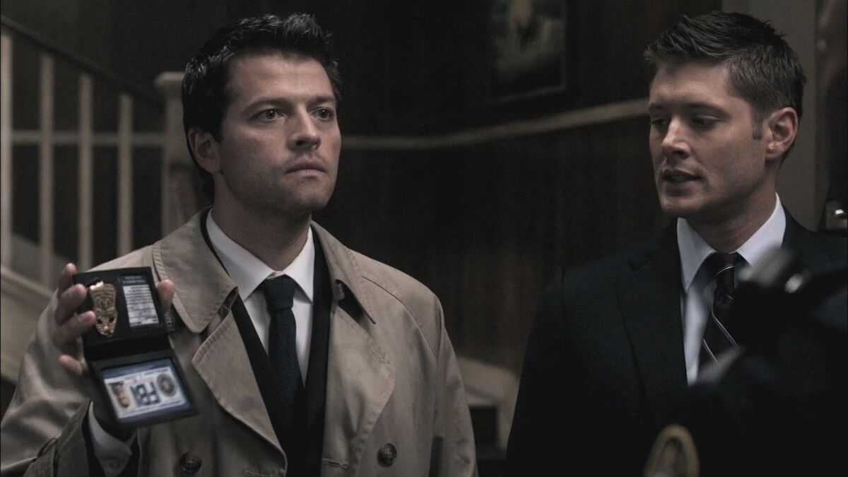 Supernatural Hibbing 911 (TV Episode 2014) - IMDb