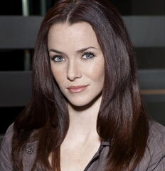 Annie Wersching.jpg