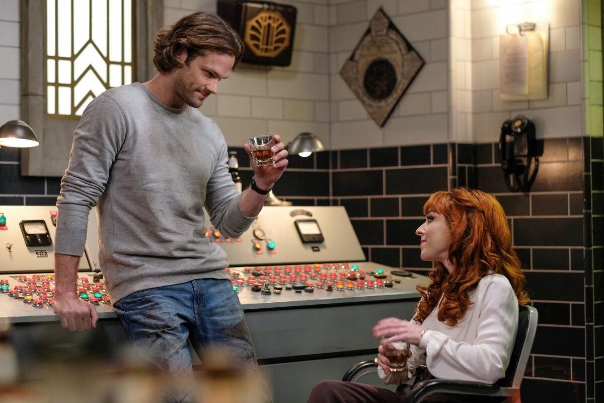 Supernatural's Rowena Returns To Meet John & Mary In New Winchesters Image