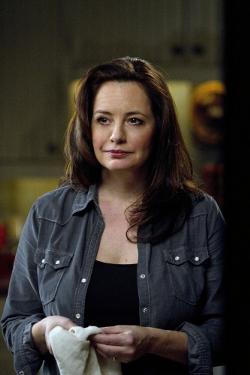 Ellen Harvelle, Wiki Supernatural Brasil