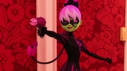 Princesa Perfurme (Miraculous: As Aventuras de Ladybug) é capaz de usar seu perfume para efeitos variados, variando de controle mental para alterar o cheiro de uma pessoa.
